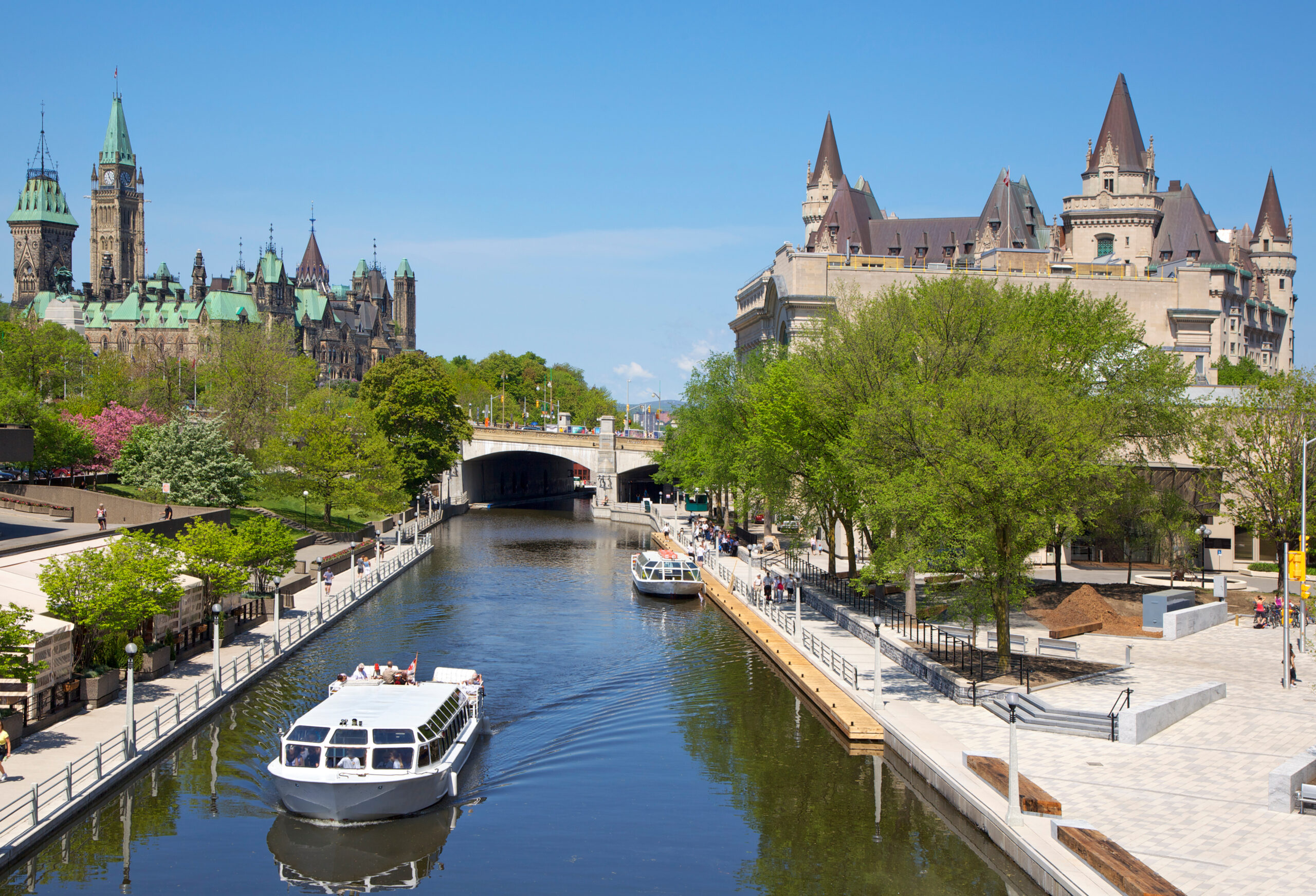 Rideau Canal, Parliament of Canada and Chateau laurier, Ottawa