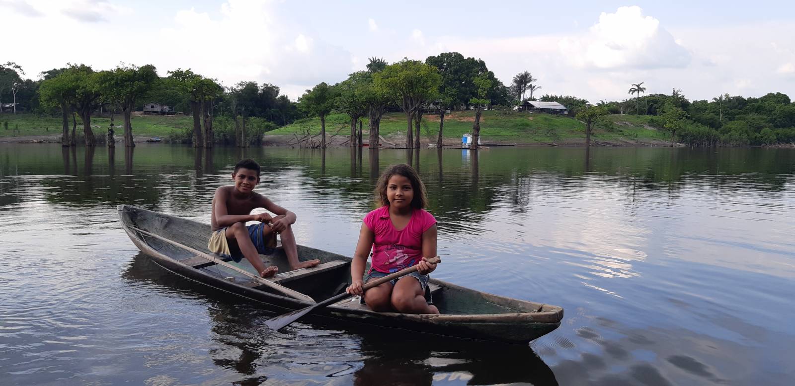 Peacok bass en amazonie - bateau